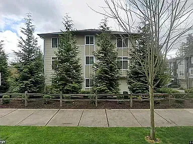 3 bed, 2.5 bath, 1800 sqft, $2,980 — Photo 2