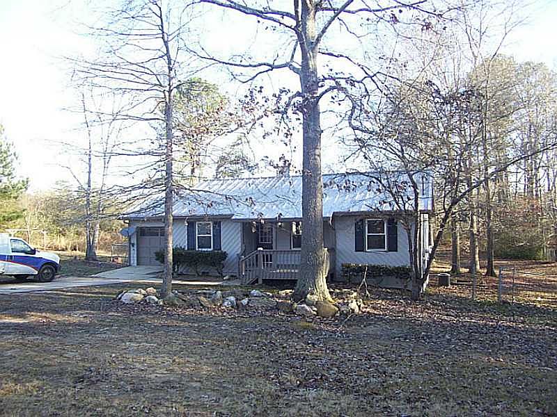 2nd image of 2004 Rockmart Rd