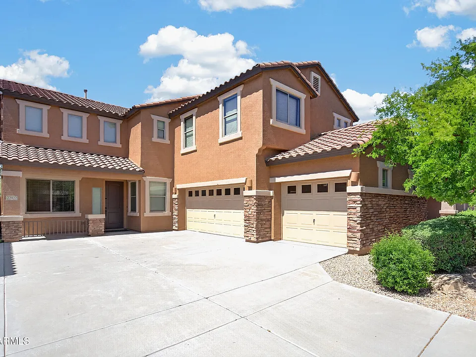 22922 N 40th Pl
