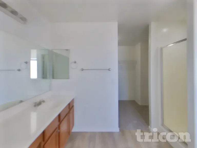 34113 N Alison Dr — Photo 8
