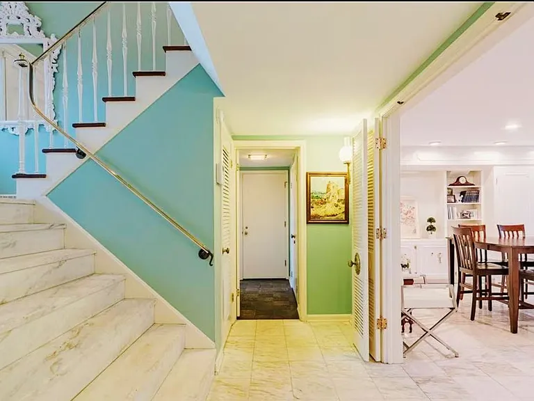 305 Hampshire Rd — Photo 16