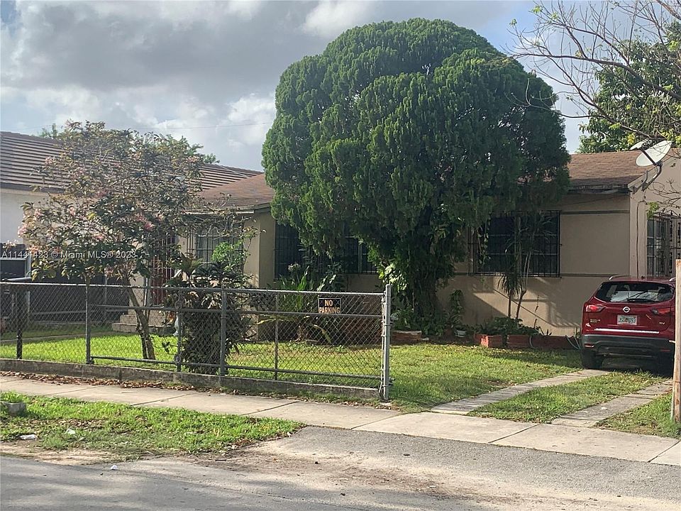 2nd image of 1765 NW 17th St