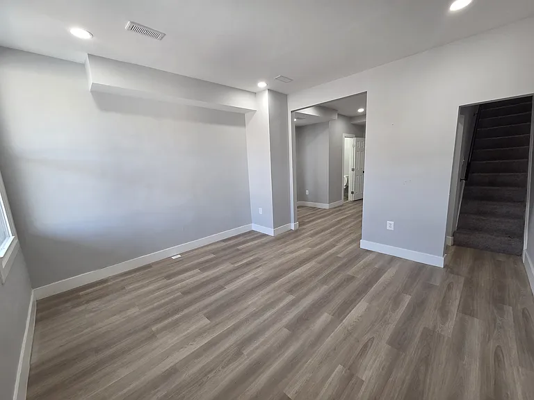 5026 Belair Rd — Photo 12