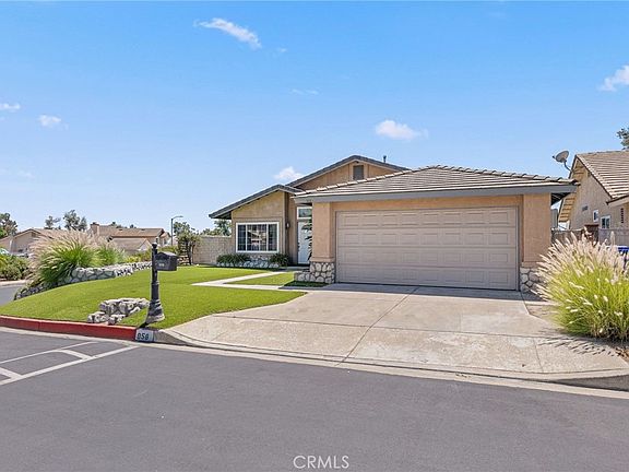 2nd image of 958 Falcon View St
