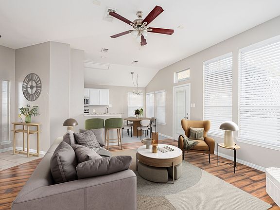 3rd image of 4909 Mountain Ridge Ln