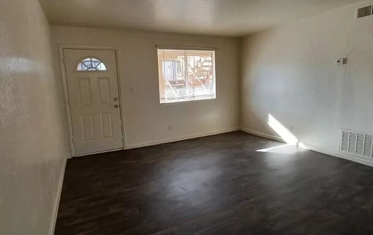 2537 W Georgia Ave #2 — Photo 6
