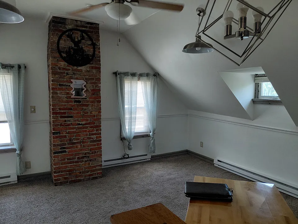 31 S William St #7