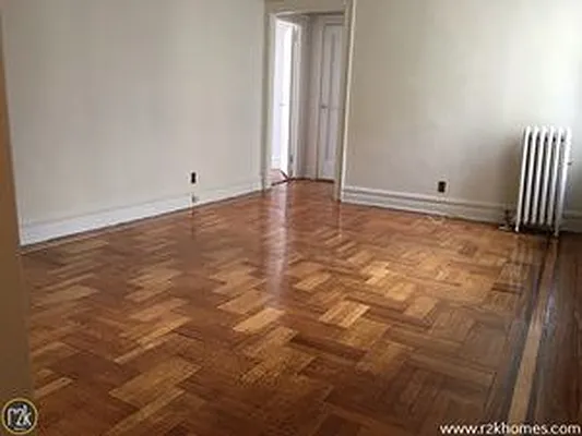 Rented by Realty 2000 Corp | media 24