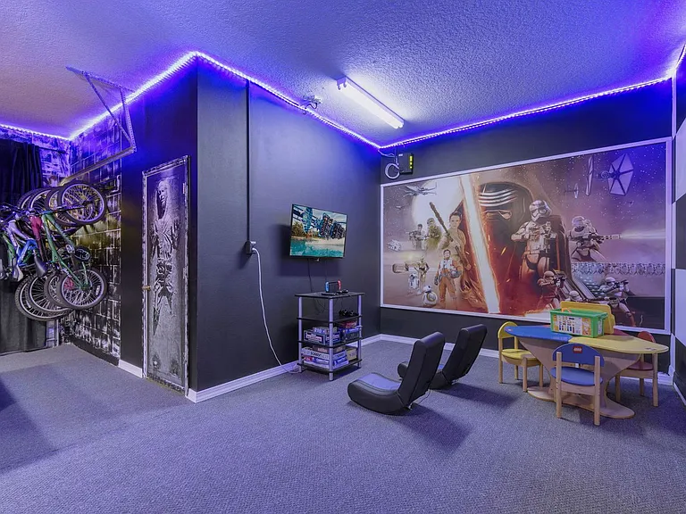 Building's Lounge