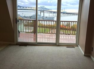 346 Durfee St APT 4, Fall River, MA 02720