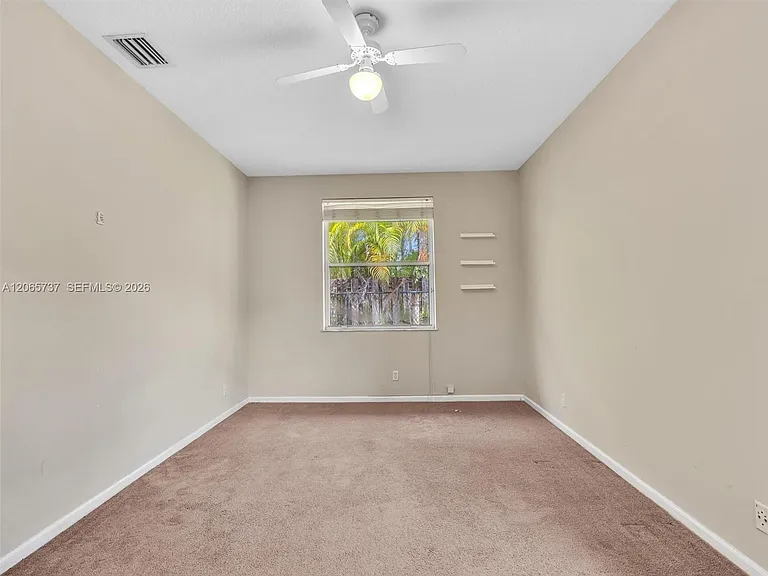 11335 Lake Shore Dr — Photo 24