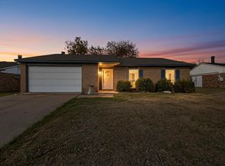 6805 Newcastle Pl, North Richland Hills, TX 76182
