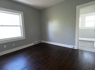 1677 Colonial Dr #2, Cleveland, OH 44118