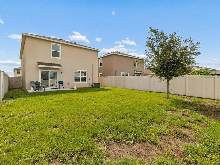17053 Oval Rum Dr — Photo 45