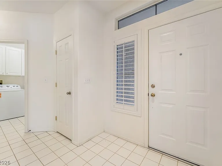 499 Elm Hollow Ct — Photo 6