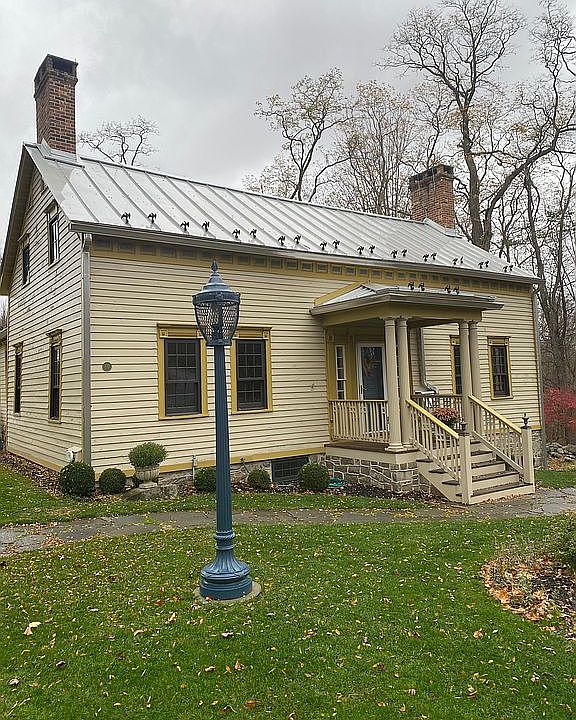 2nd image of 80 Cross Rd