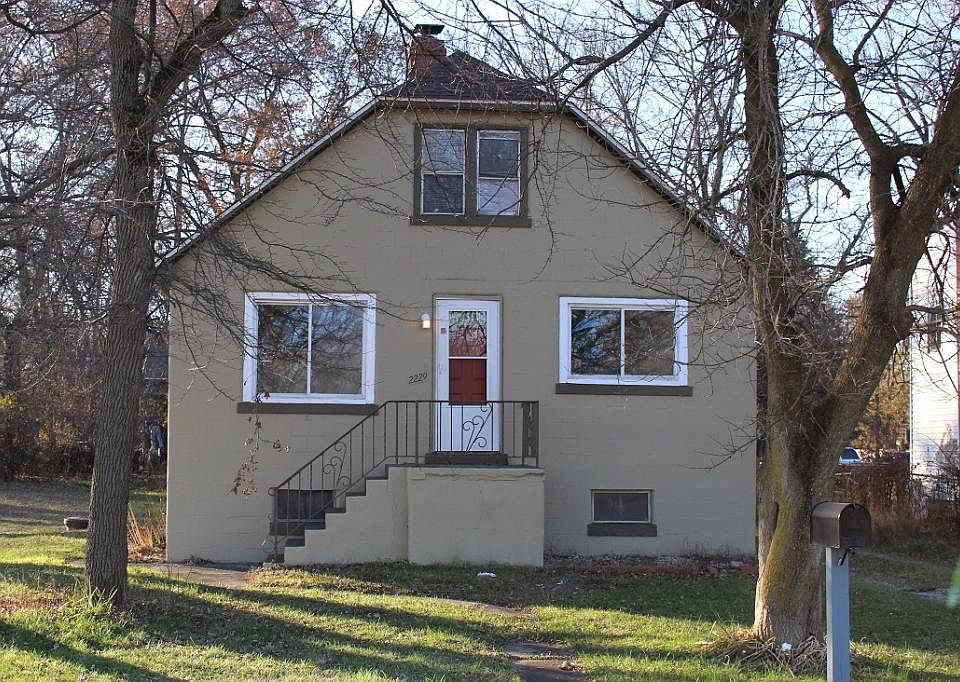 1st image of 2229 W 37th Ave