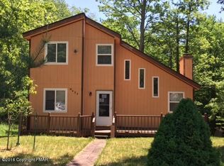 8811 Cloudcrest Dr, Tobyhanna, PA