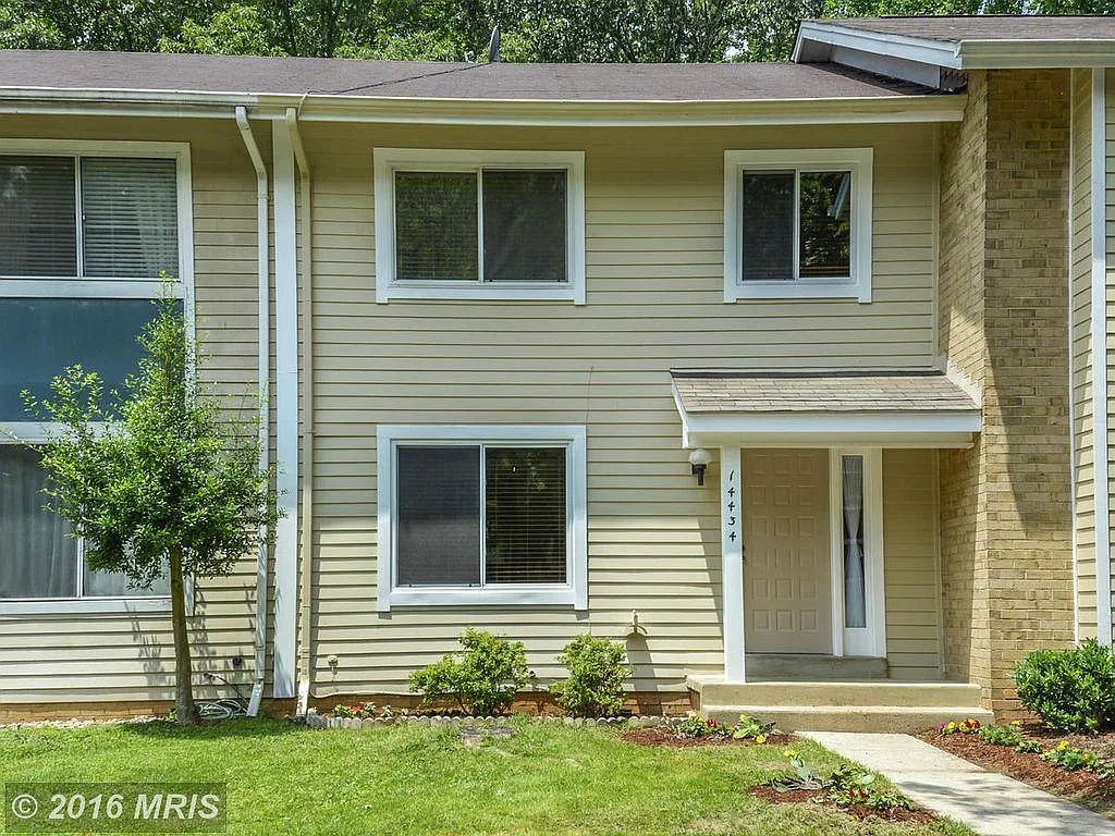 14434 Pebble Hill Ln — Photo 1