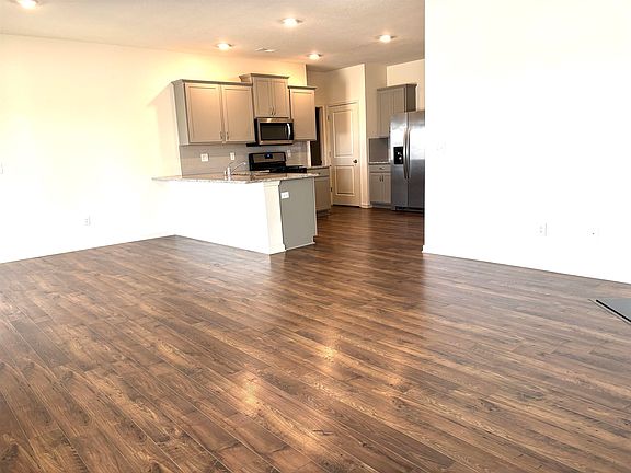 4th image of 5150 Shellback Dr