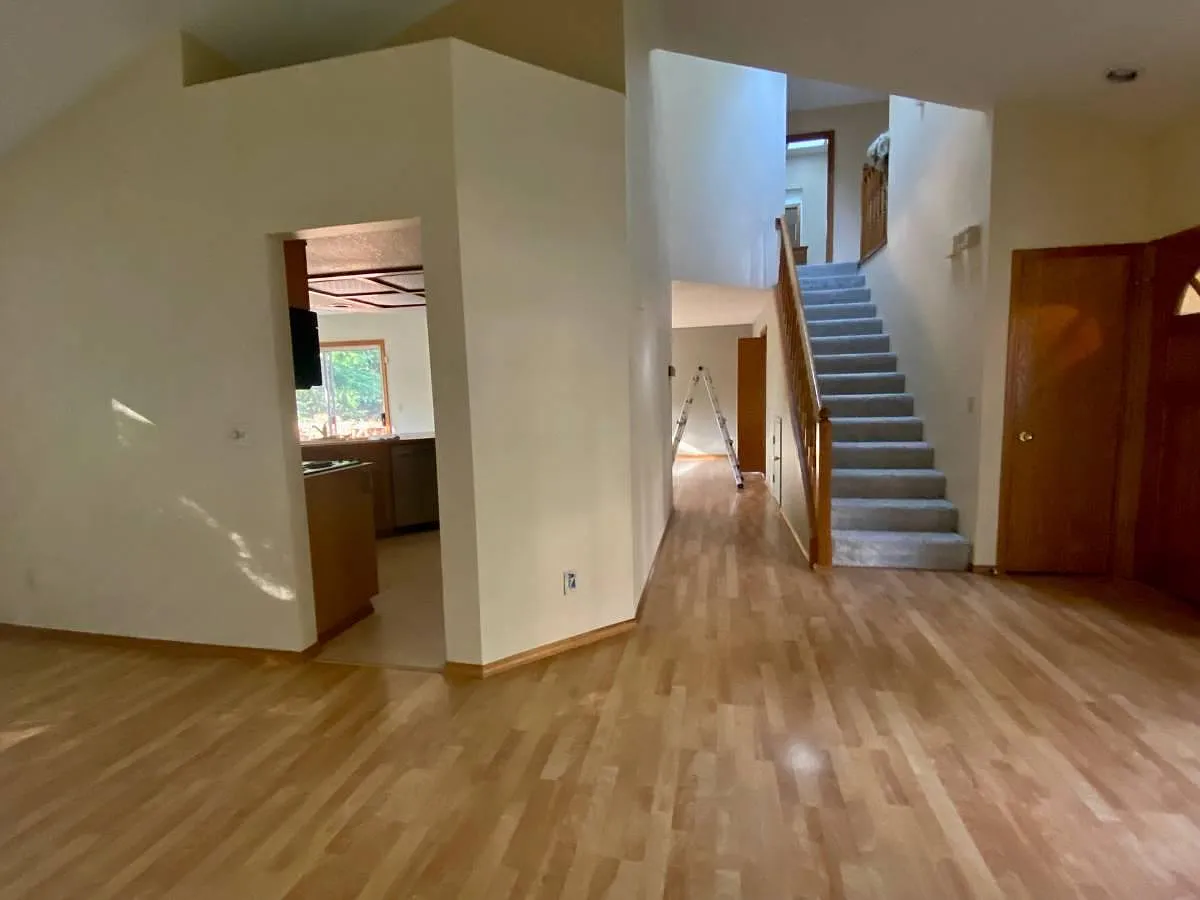 3 bed, 2.5 bath, 1780 sqft, $3,300 — Photo 3