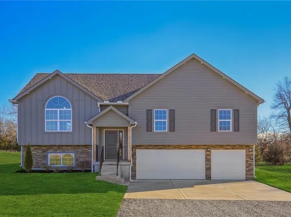 323 NE 51st Rd, Warrensburg, MO 64093
