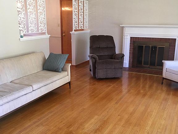 5th image of 3806 Crestridge Dr