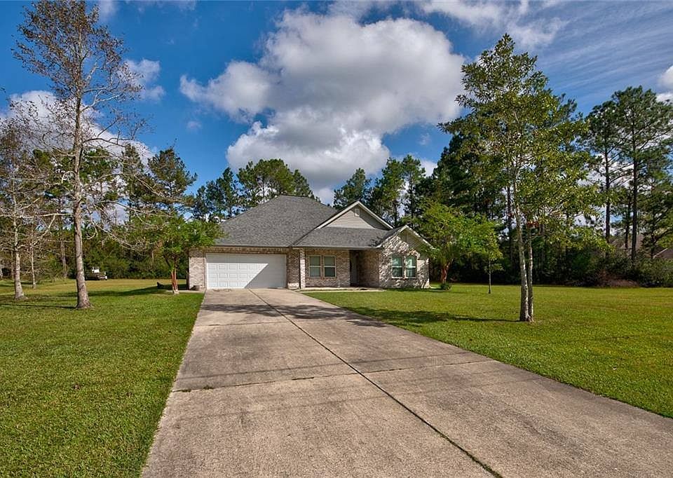1st image of 38085 Allison Ln