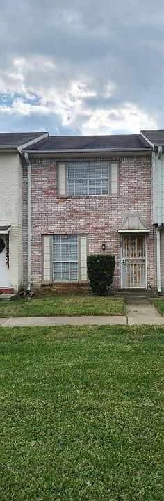 1st image of 13057 Clarewood Dr
