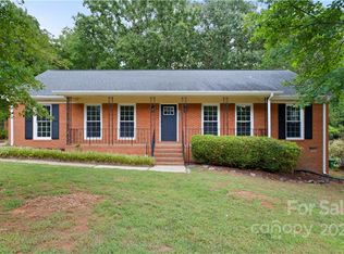 10828 Painted Tree Rd, Charlotte, NC 28226
