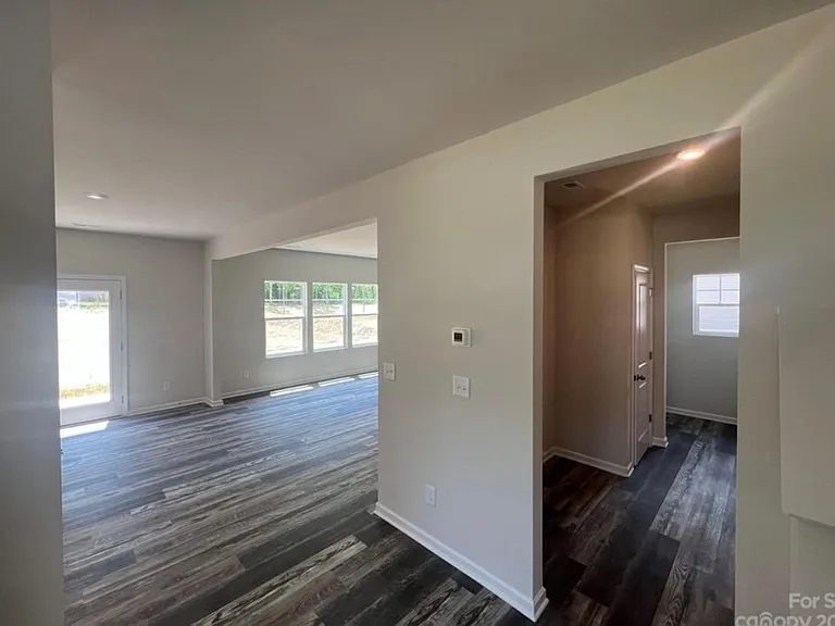 1243 Stonewyck Dr — Photo 3