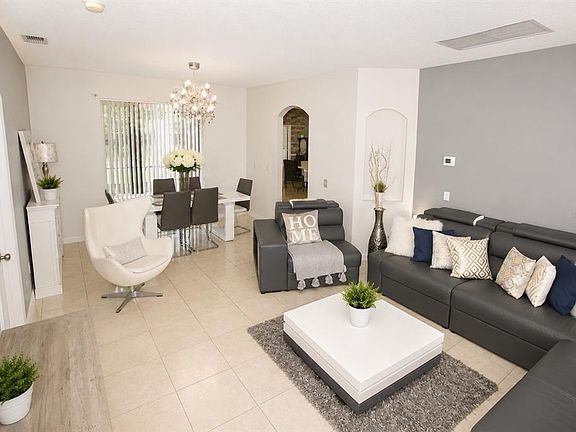 2nd image of 302 Ferrara Ct