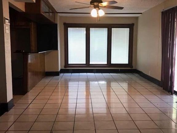 2nd image of 4821 Prinston Dr