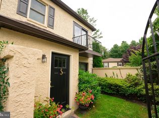 48 Parkridge Dr, Bryn Mawr, PA 19010