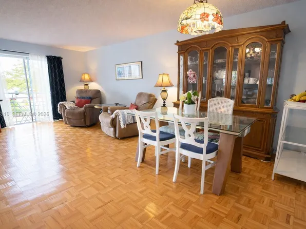 16750 NE 14th Ave APT 202, North Miami Beach, FL 33162