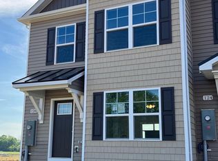 128 Olga Dr, Martinsburg, WV 25403