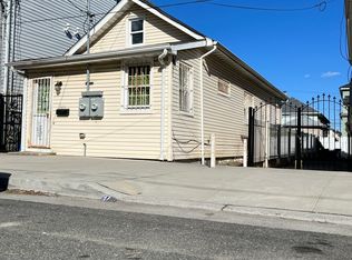 324 Beach 48 St HOUSE 1, Far Rockaway, NY 11691