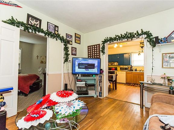 4th image of 50 Sylvan Ave