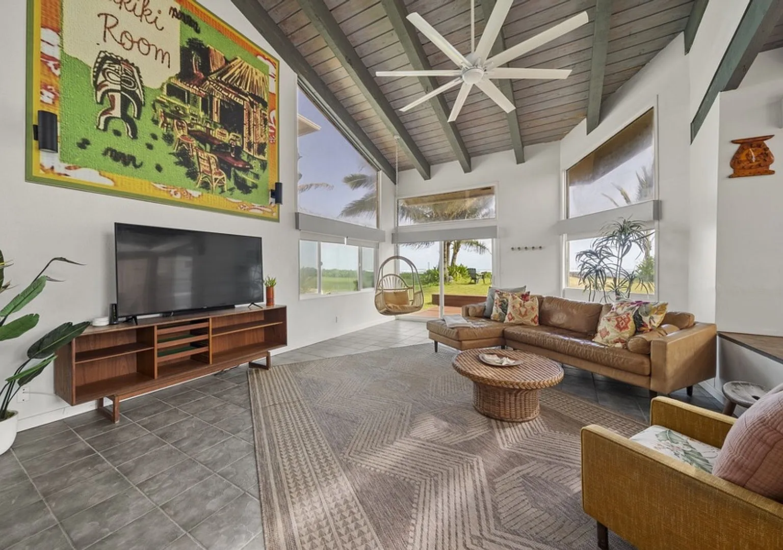 Dolphin House: North Shore Escape w/ Direct Beach Access, Close to Turtle Bay — Photo 3