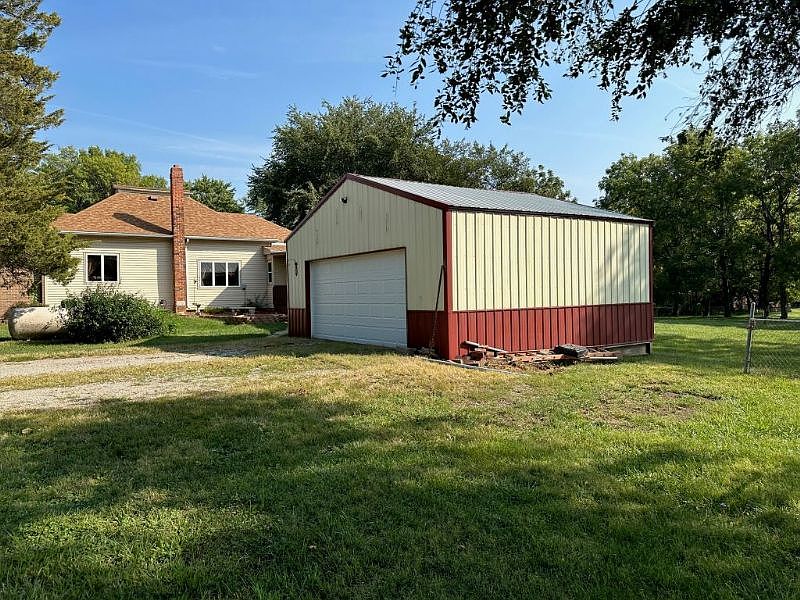 205 Missouri Ave, College Springs, IA 51637 Zillow