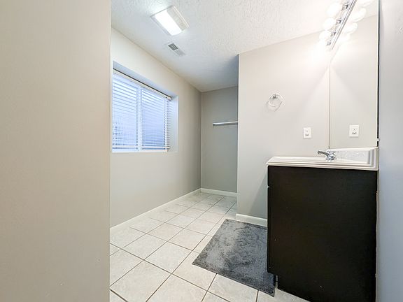 bathroom1