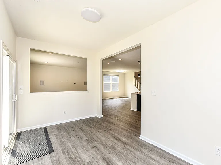 5465 Dunhaven Rd — Photo 10