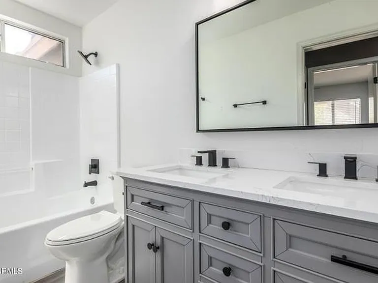 875 N Ithica Ct — Photo 10