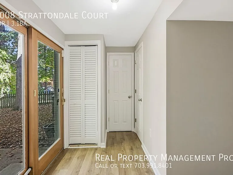 9008 Strattondale Ct — Photo 47