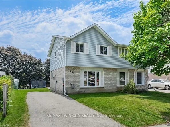 242 The Country Way, Kitchener, ON N2E 2P9