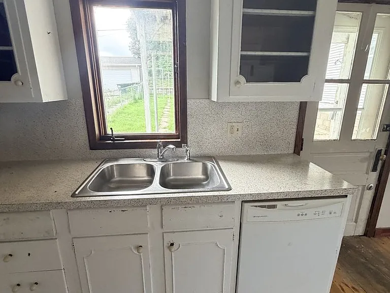 1336 S 25th Ave — Photo 10