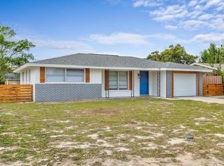 10303 Gardenia Ln, Port Richey, FL 34668