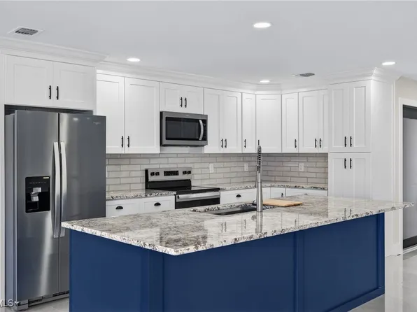 3113 SE 19th Ave, Cape Coral, FL 33904