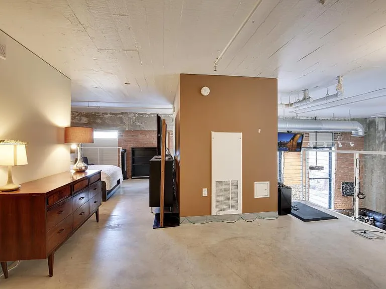250 Park Ave #213 — Photo 11