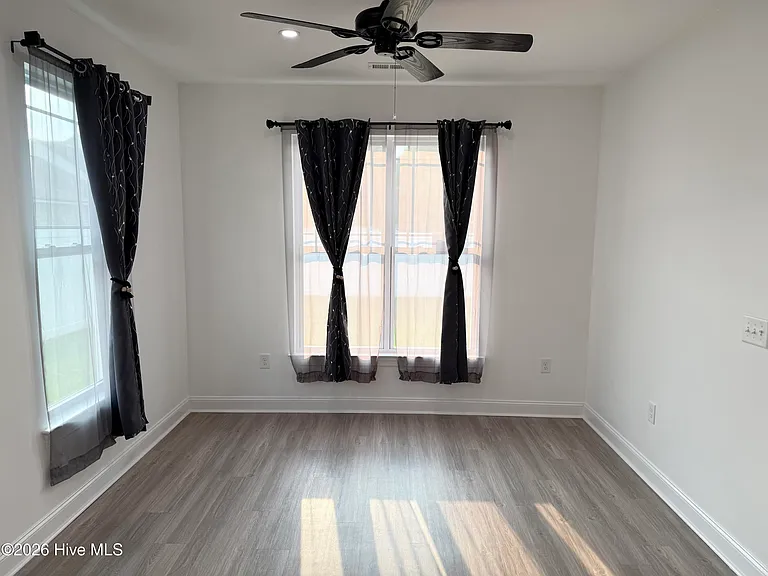 3804 Belfair Dr — Photo 16